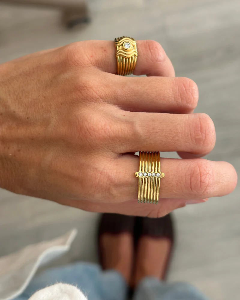 Anillo Reyes - Image 2