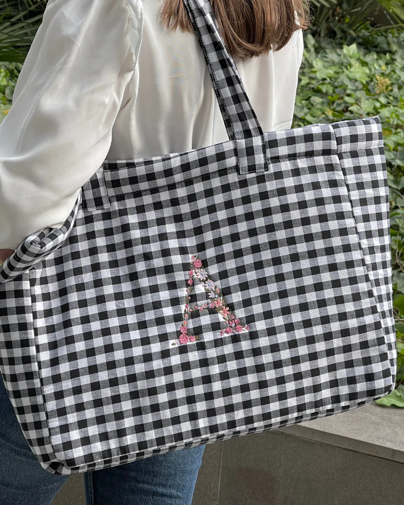 Bolso Vichy Black Flowers - Image 3