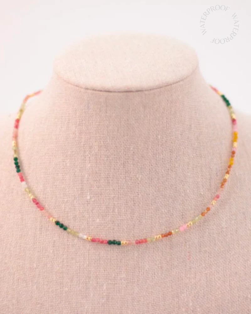 Collar light colors