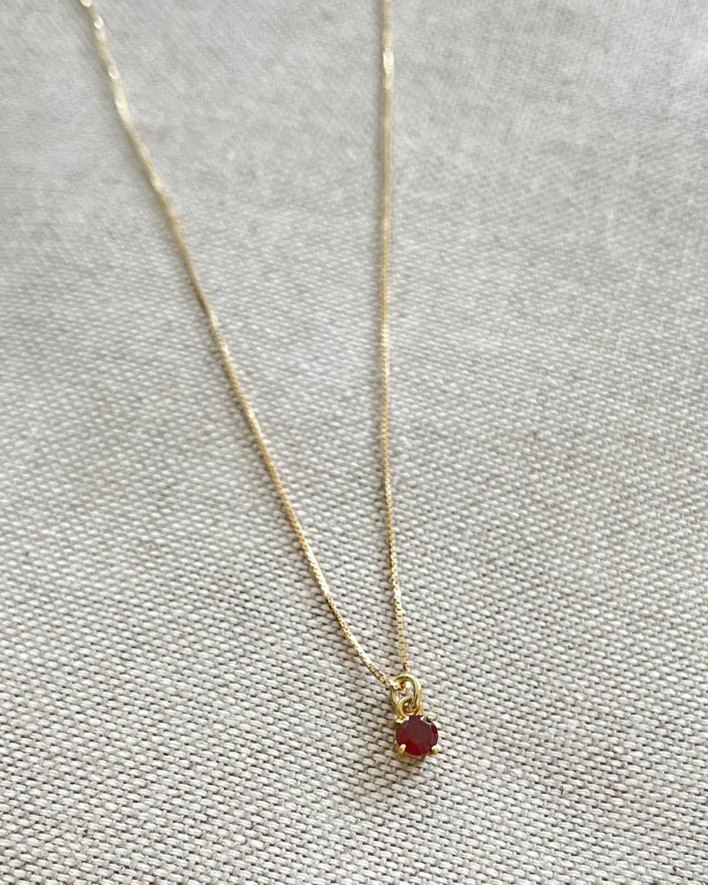 Collar Lumiere Granate de Mozambique