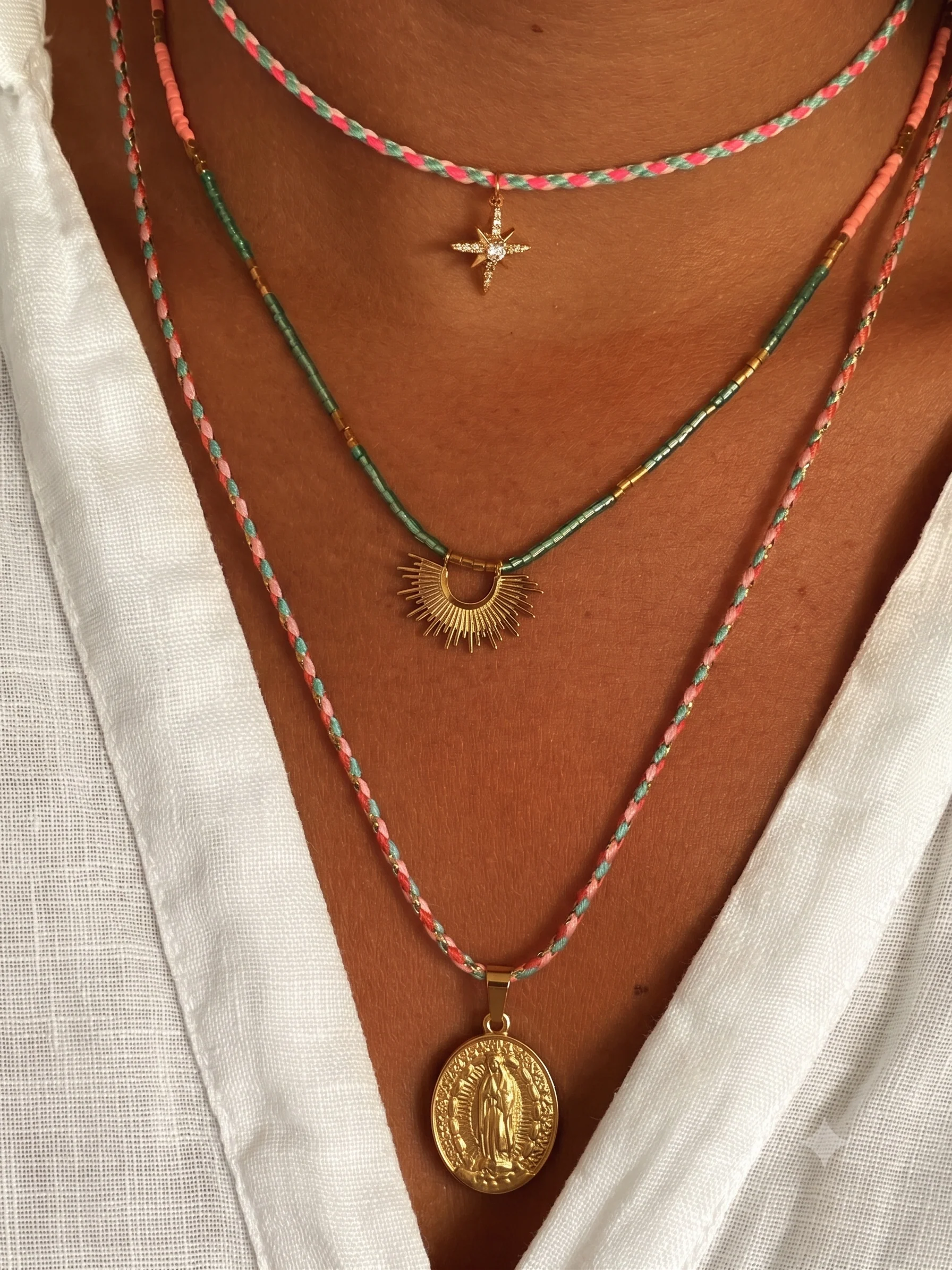 Collar Virgen de Guadalupe Colors - Image 2