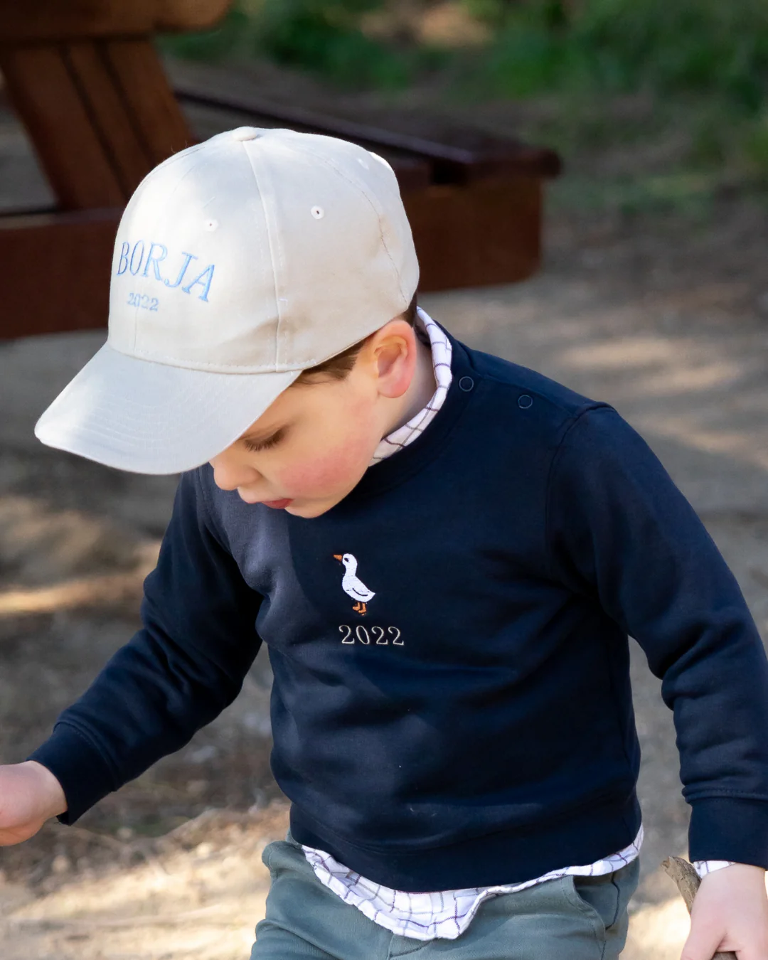 Gorra personalizada dos frases para niño - Image 3