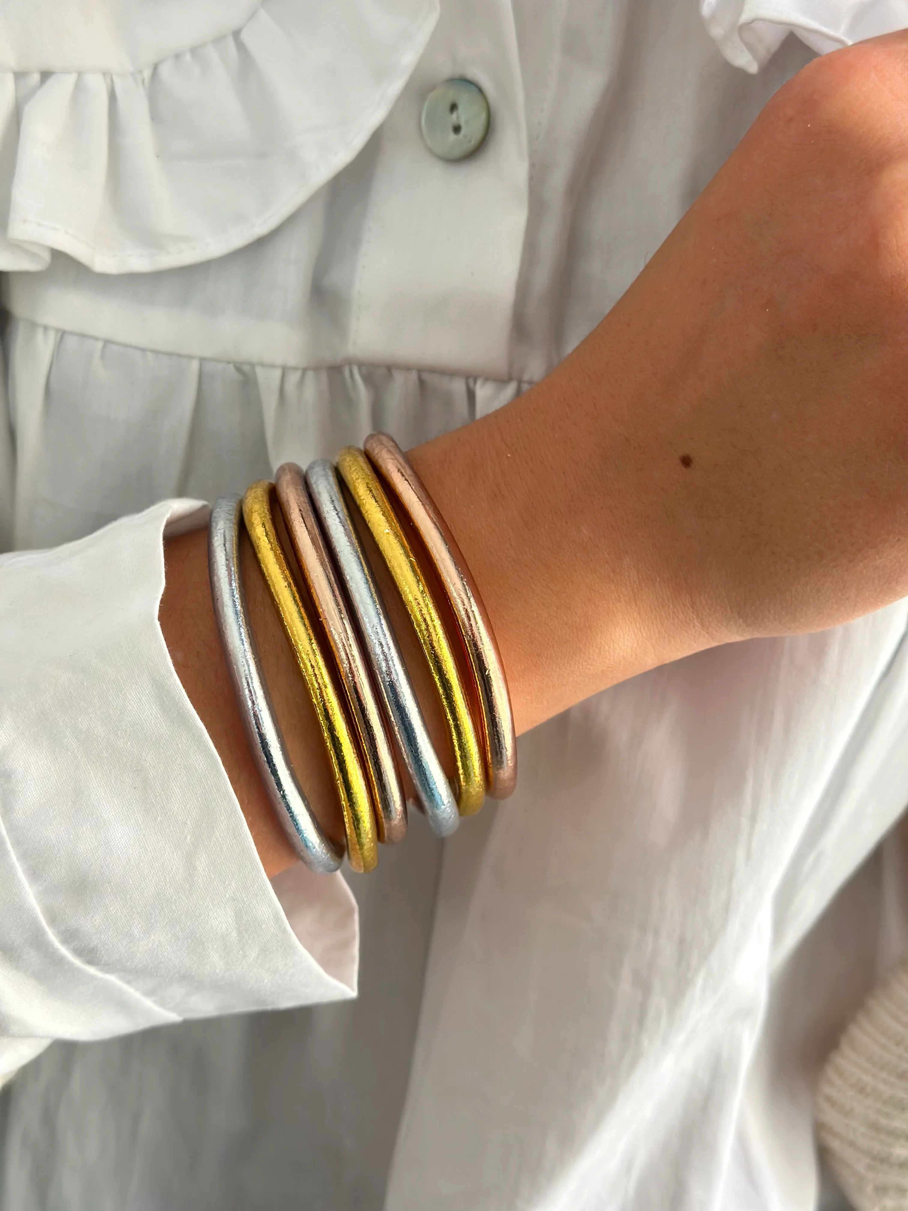 Pack 3 pulseras pan de oro liso: (2 + 1 color)