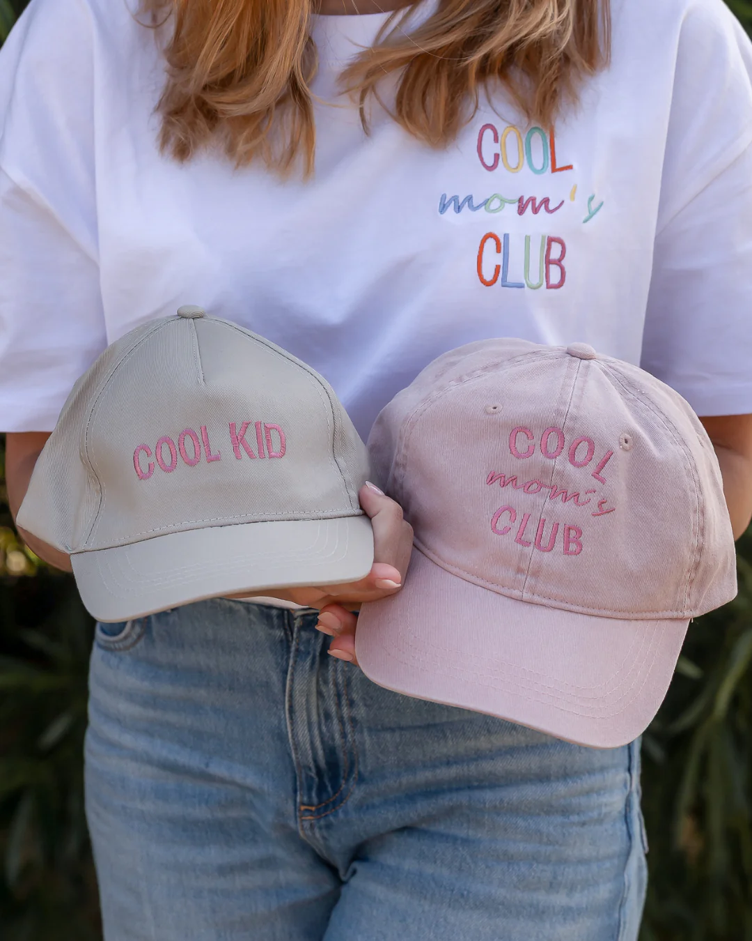 Pack gorras personalizadas Cool Mom's Club y Cool Kid - Image 2