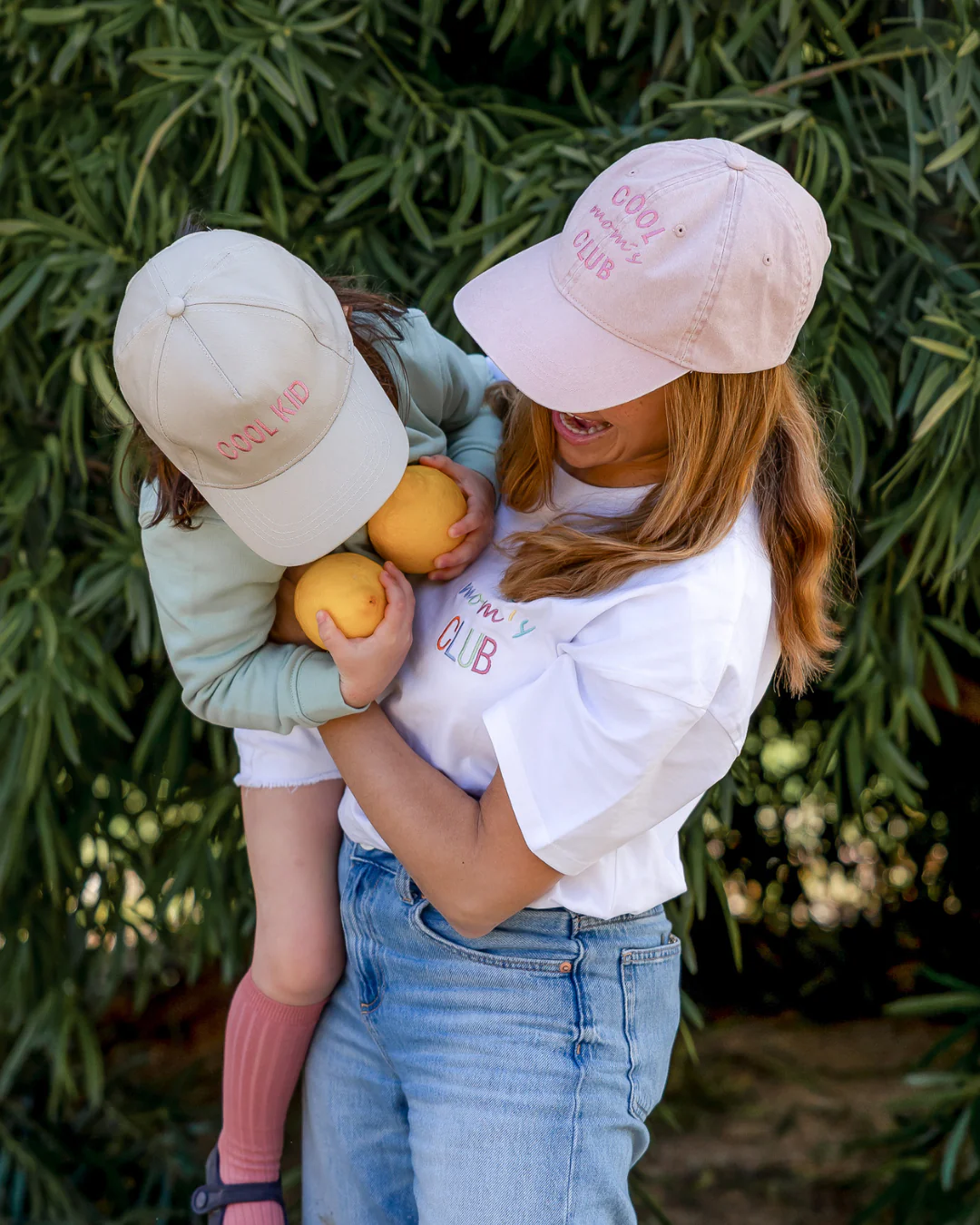 Pack gorras personalizadas Cool Mom's Club y Cool Kid - Image 3