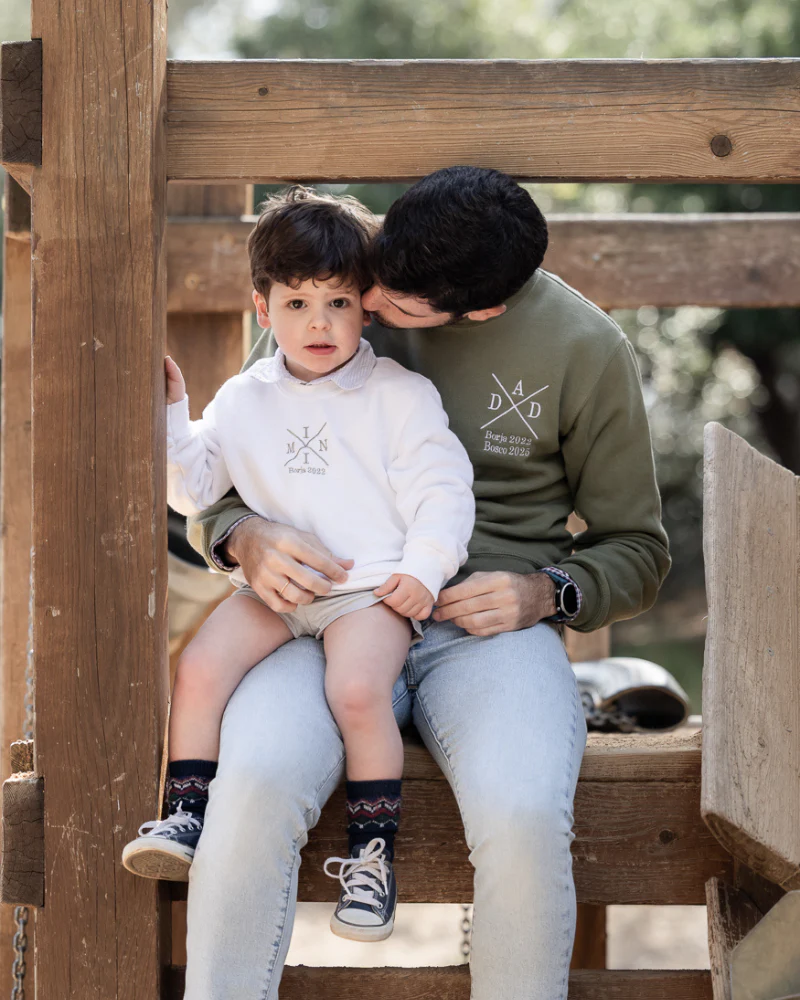 Sudadera personalizada cruz niño - Image 3
