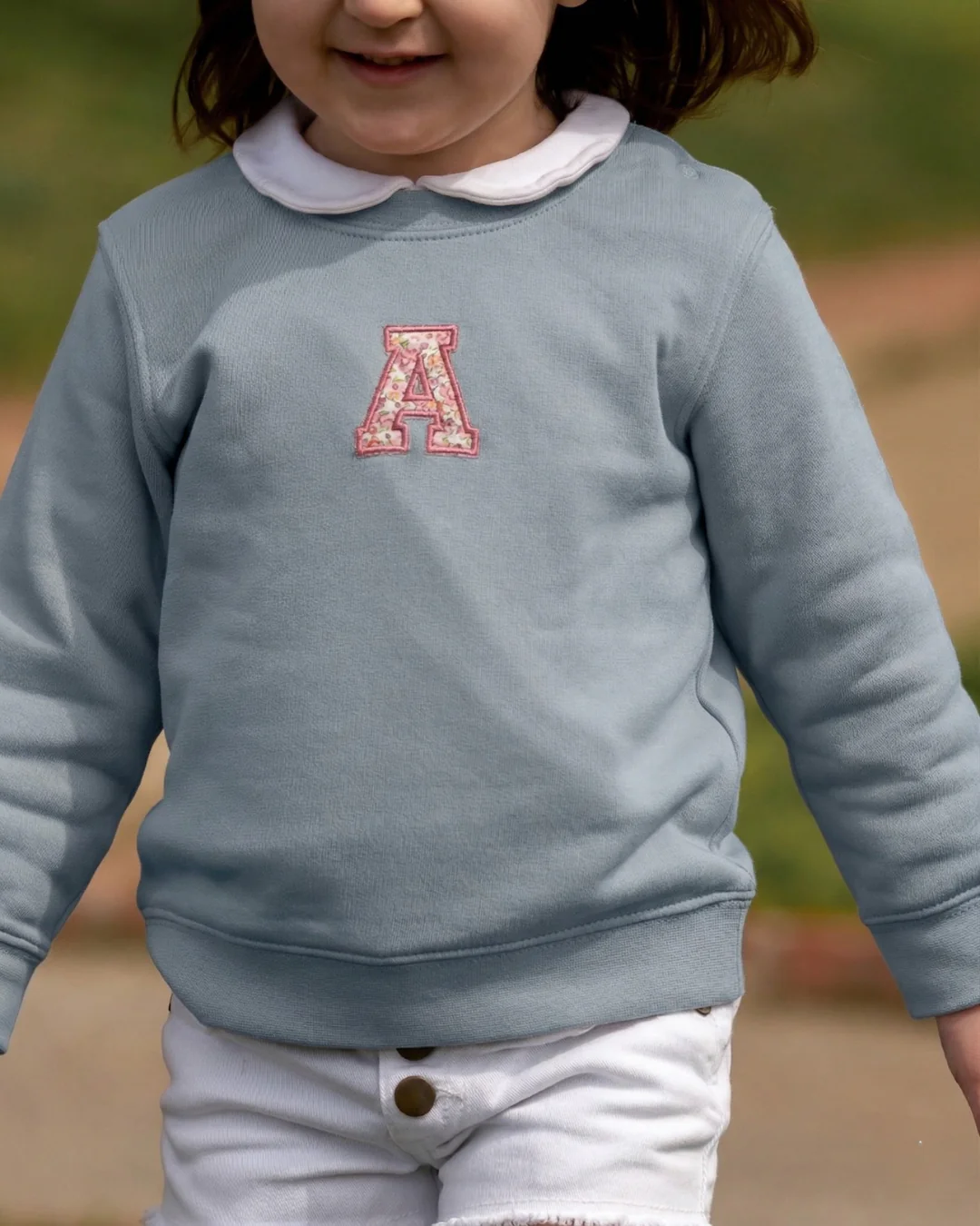 Sudadera personalizada Inicial mini azul - Image 2