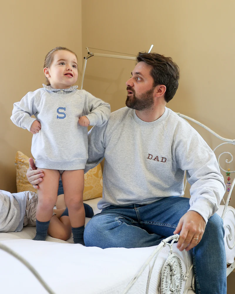 Sudadera personalizada iniciales gruesas - Image 2
